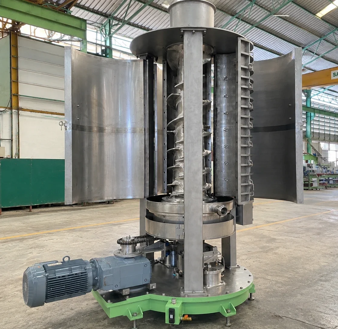 Vertical High Pressure Extractor — VHP: Vertical extractor with drive and base.